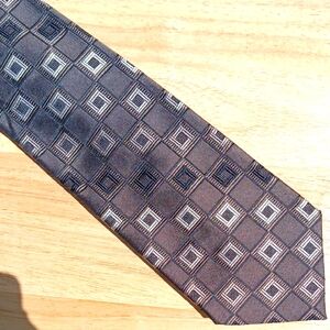 Black and Brown Geometric Pattern Tie